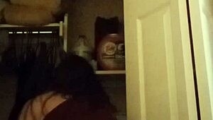 mollyjanexxx still tryin’ to impress backstage with those natural tits