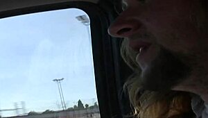 Faith Deluca lengter etter hard rå sex