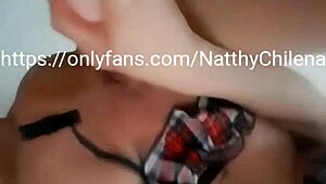 Cuando No Tengo a Una Verga de Verdad Me Tengo Que Consolar con Algo