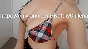 Cuando No Tengo a Una Verga de Verdad Me Tengo Que Consolar con Algo