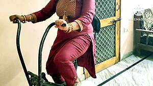 indian desi bhabhi interacts with gym boys