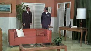 윽, 난 호니 베이비가 딱딱한 자지 받아들이고 있어, 못 참아... 야생적!