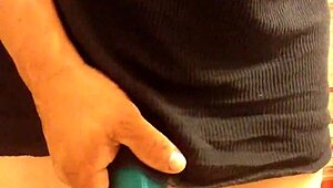 Hey, check out this fucking trim video, so hot! 🔥