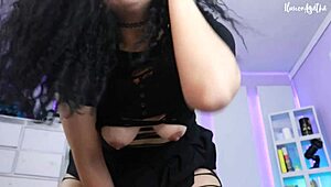 Agatha D daily vibes to orgasm in miniskirt! 🔥