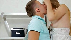 يا رجل، مش قادر أكتب صح، هذه الفتاة الراقصة الساخنة تجنني