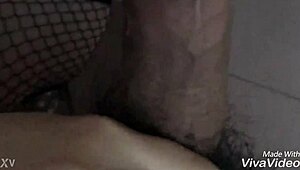 Vietnamese beauty gives great blow job