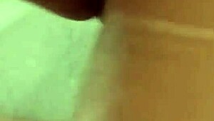 Masseur fucks huge ass bride