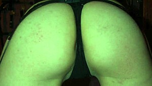 Man, this sexy kitten Theory dances wild in homemade vid