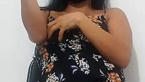 curvy latina shakes her big ass and tits in hot dance