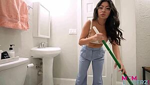 man, this nasty milf finally gets hard cock after ages 😍