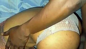 Hell yeah! Quick hot action inside the bathroom with a stunning submissive beauty!