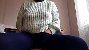 職場オフィスでスリル満点の危険オナニー