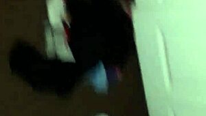 White slut sucks my dick 😏