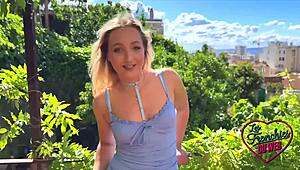 Chloé, vraie coquine, gets her tight fiak filled by horny amateur. French beauty in lingerie shines!