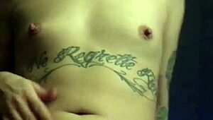 Clockwork Bleu Stuns in Sexy Bathing Video