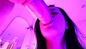 purple shower with good fisting and blowjob 💦