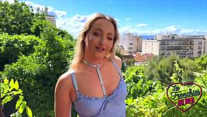 Chloé, vraie coquine, gets her tight fiak filled by horny amateur. French beauty in lingerie shines!