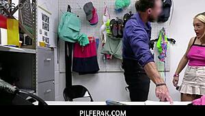 Pilfer4k: BBW kaya Mimi Monet curi baju kena masalah dalam