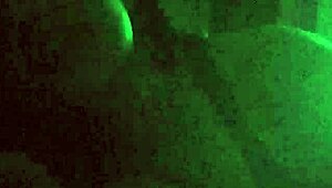 أنا بنت حمراء أعبد الزب الأسود الكبير وأمصه كله بعمق