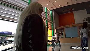 i seduced and plowed her in the shop pov