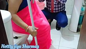 Desi housewife rides in hot sex roleplay