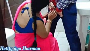 Desi housewife rides in hot sex roleplay