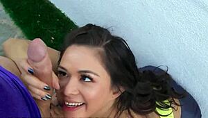 Scarlett Alexis, grab that dick now!