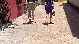 Voyeur Catches Riquisima Cougar Nalgas in Steamy Hidden Moment