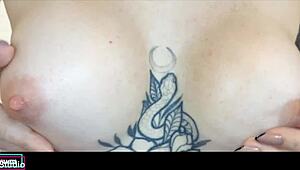 Novinha Masturbates In Aunt's Room