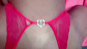 mulher do amigo chupando com vontade até gozar, big ass latina with natural tits and big cock