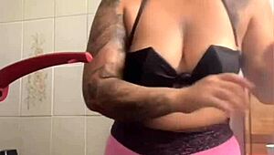 旦那の友達に夕飯作ってやるけど、私がデザートだよ