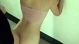 i quickly fucked my classmate in the entrance and came in her mouth, it was so intense