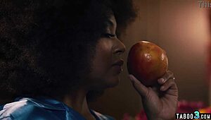 Pregnant ebony MILF Avery Jane craves impressive sizes