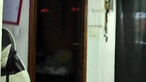 스텝맘, 출근 전에 키친에서 스텝네퓨에게 박힘 - 비밀 애프어