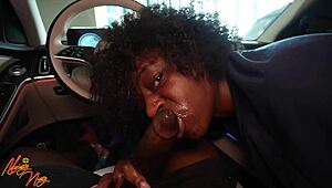 Έριξα πίπα στον οδηγό Uber, ήταν τόσο καυτός δεν άντεξα