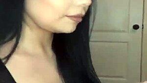 bigo live stream accidentally shows off her nipples