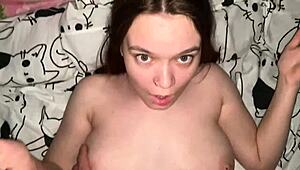 stepdad sneaks a quick mouth fuck on stepdaughter while mom’s just next door.