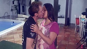 Who cums first loses in club kiss challenge!