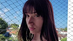 뜨거운 노비냐 굴료사가 세게 빨고 좁은 보지로 크림파이 주는 야동