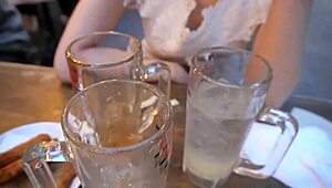 よ、この可愛い日本のスラット、手作りフェラアクション