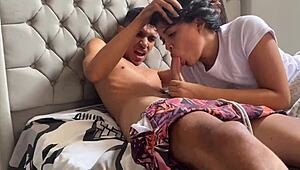 Recopilación de mamadas y corridas faciales con polla monstruosa