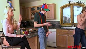 Yo, MylfEx spoiled boy bangs hot mom and step-aunt!