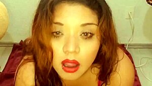 Chubby Webcam Model in Lingerie for Video Chat