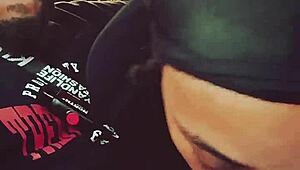 Mi amigo semental quiso probarlo así que nos juntamos en el parque