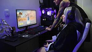 Otaku Slut Fucked While Playing Fortnite