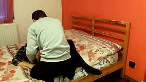 Amateur Couple Sextape with Deep Kissing and Wild Riding! Wow, What a Tight Babe!