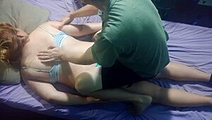 צעירה תמימה 18+ מקבלת דפיקה קשה