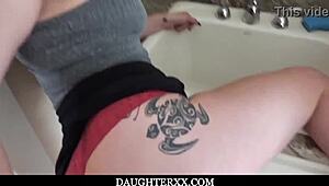 Velikorična najstnica 18+ Raven Reign jezdari na očimovem trdem kurcu