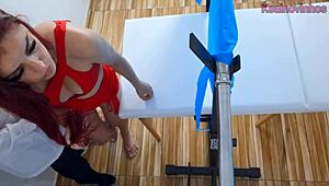 Safada gets hardcore fucked by her doctor in the office