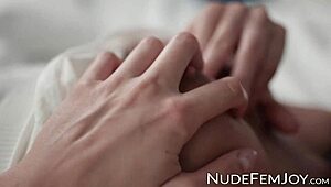 Sensual Stunner Teases Her Shaved Pussy in Doggy